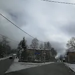 юндовата къща * בלי איסקור
