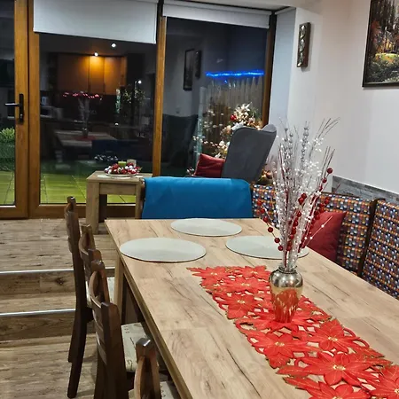 юндовата къща