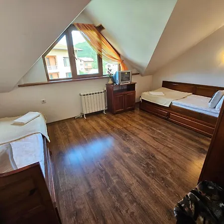 Hébergement de vacances юндовата къща