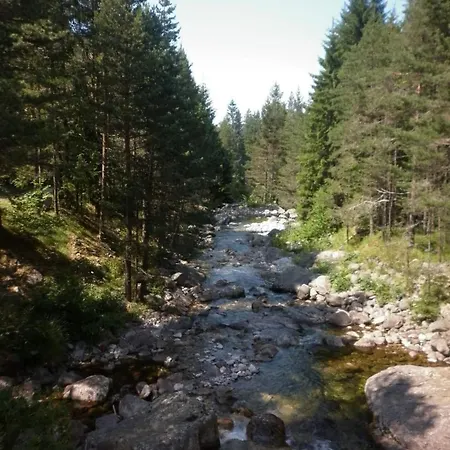 юндовата къща Hébergement de vacances *