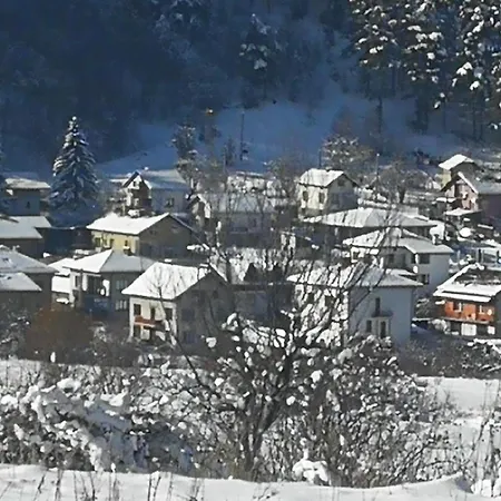 юндовата къща *