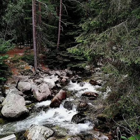 юндовата къща *