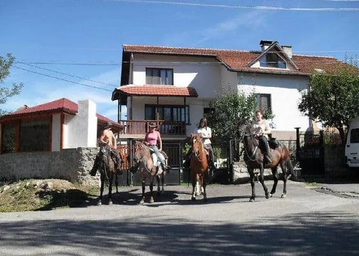 юндовата къща Tatil Evi Beli Iskar