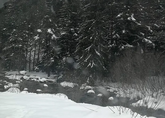 юндовата къща *